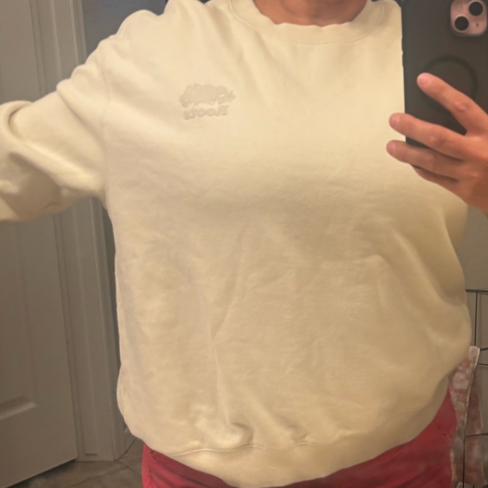 Roots Cream Crewneck with Logo Tag